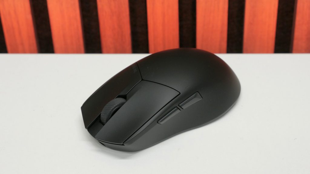 Be Quiet! Dark Perk review - a not-so-quiet but light gaming mouse