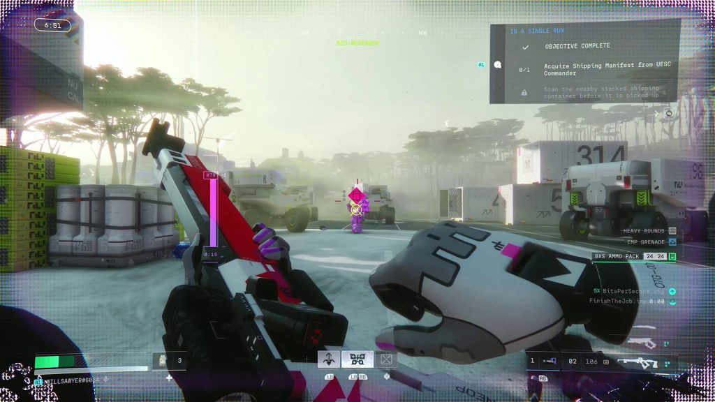 Marathon introducing Traxus contract player fighting UESC commander