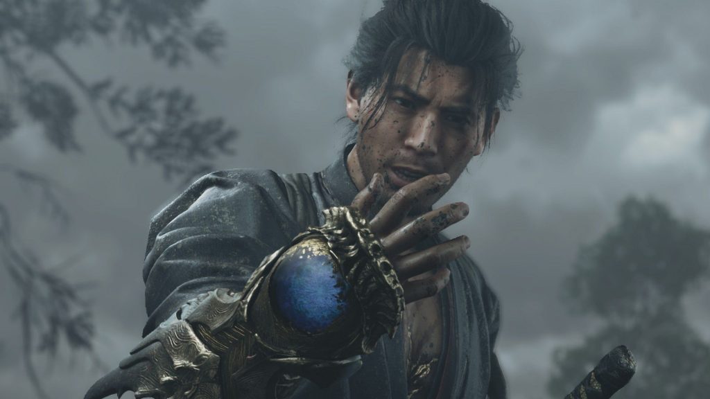 Musashi examines the oni gauntlet with a confused expression in Onimusha: Way of the Sword