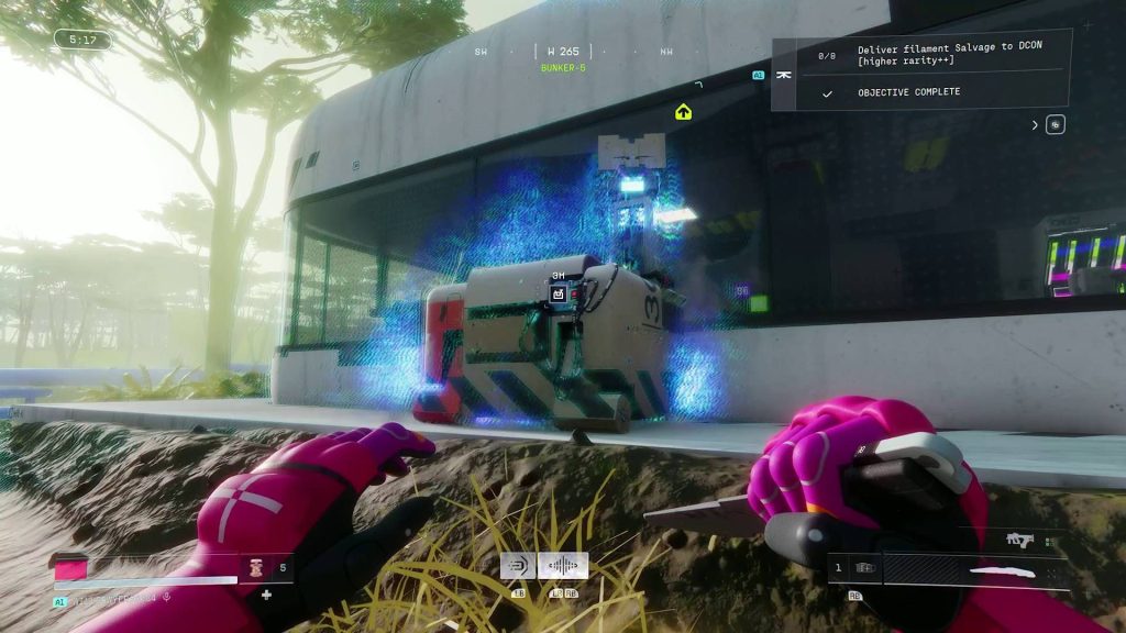 Marathon DCON surrounded by blue energy as it teleports items placed inside