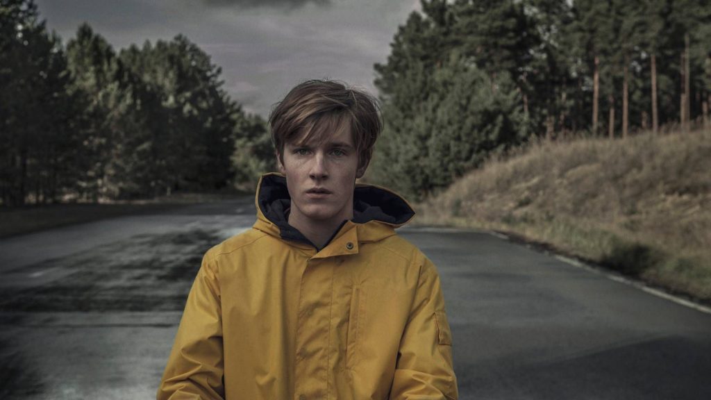 Louis Hofmann in Dark