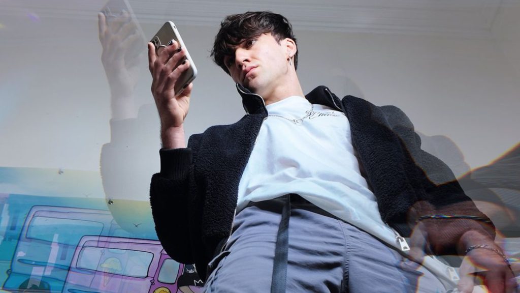 I got dance lessons from the viral League of Legends Malphite streamer, and honestly, it's harder than it looks