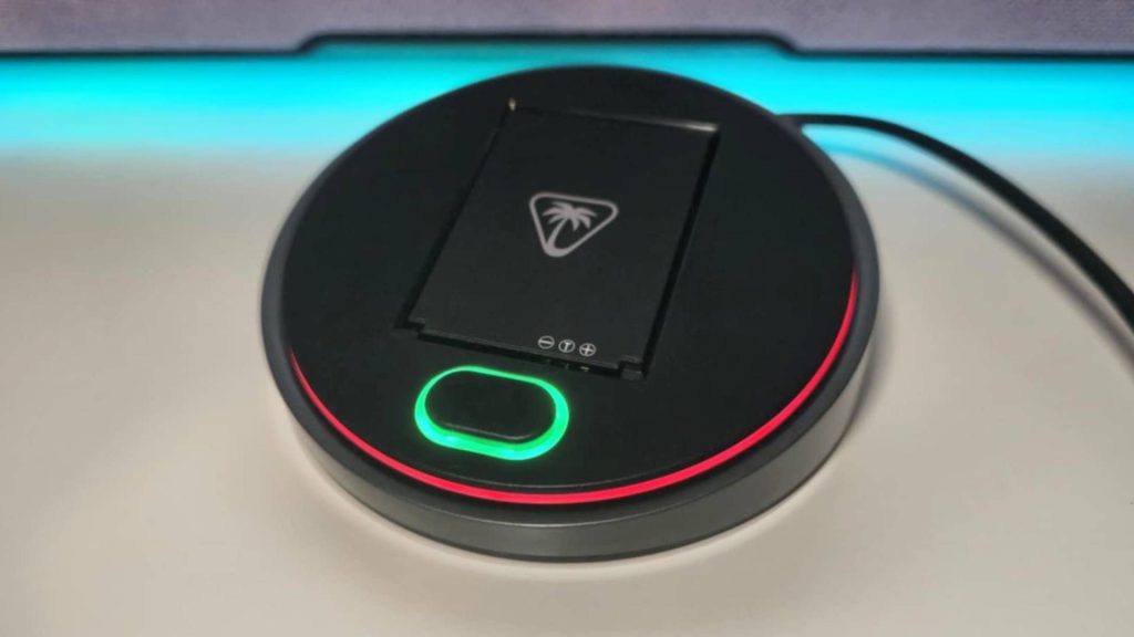 It won't be revolutionary for most people, but the Turtle Beach Stealth Pro 2's charging dock button deserves an award Photo of the charging dock of the Turtle Beach Stealth Pro II wireless headset.