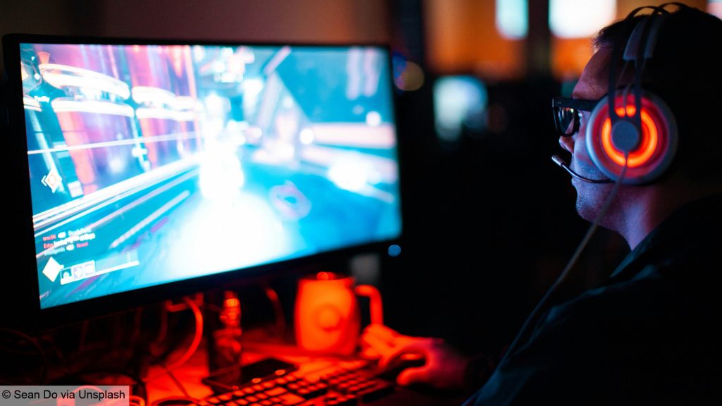 UK Prime Minister Keir Starmer targets online gaming in under-16 social media ban